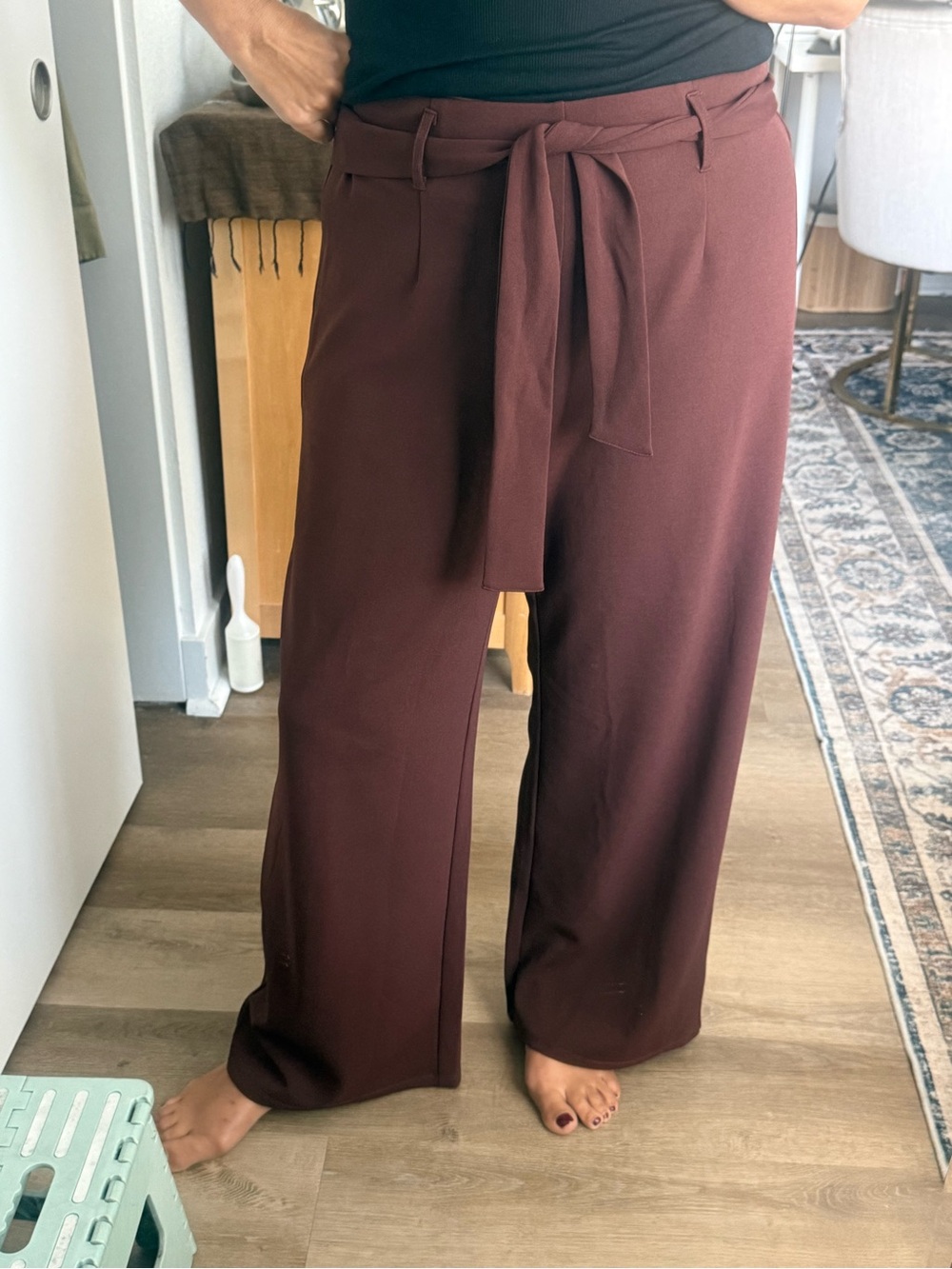 Women's Wide-Leg Tie-Waist Pants in Deep Wine